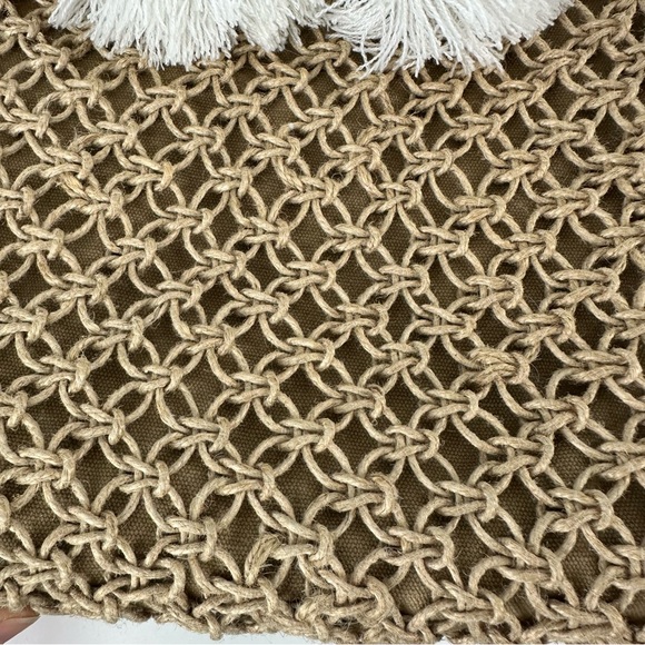 Fabulous MJ New York Tan Boho Woven Tote With Cream & Tan Braided Tassels - Picture 9 of 13